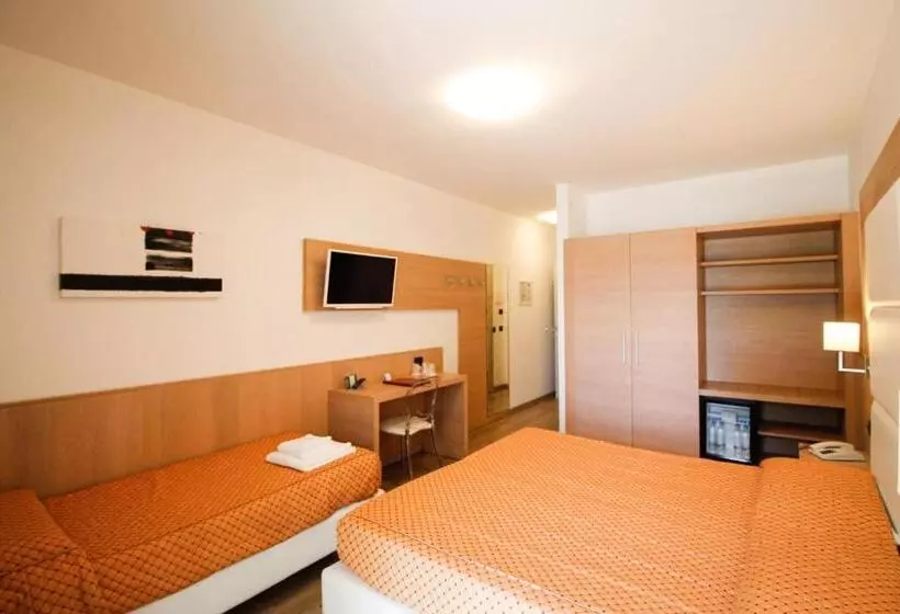 Fotos del hotel Europa:  14