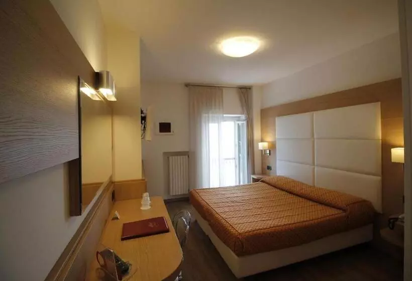 Fotos del hotel Europa:  16