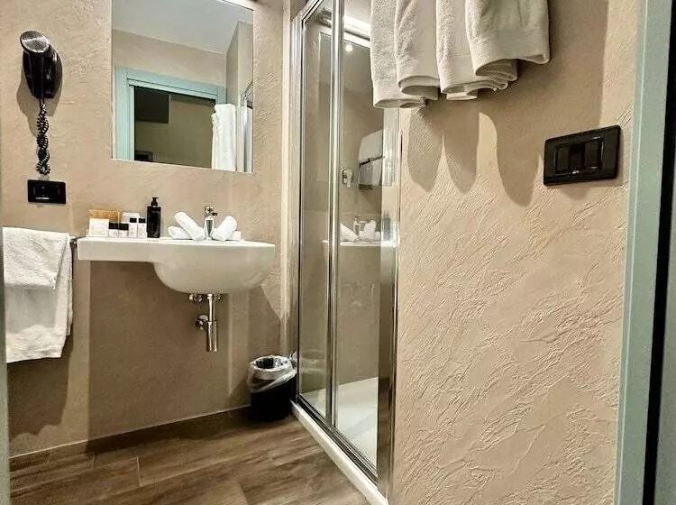 Fotos del hotel Globus Urban:  12