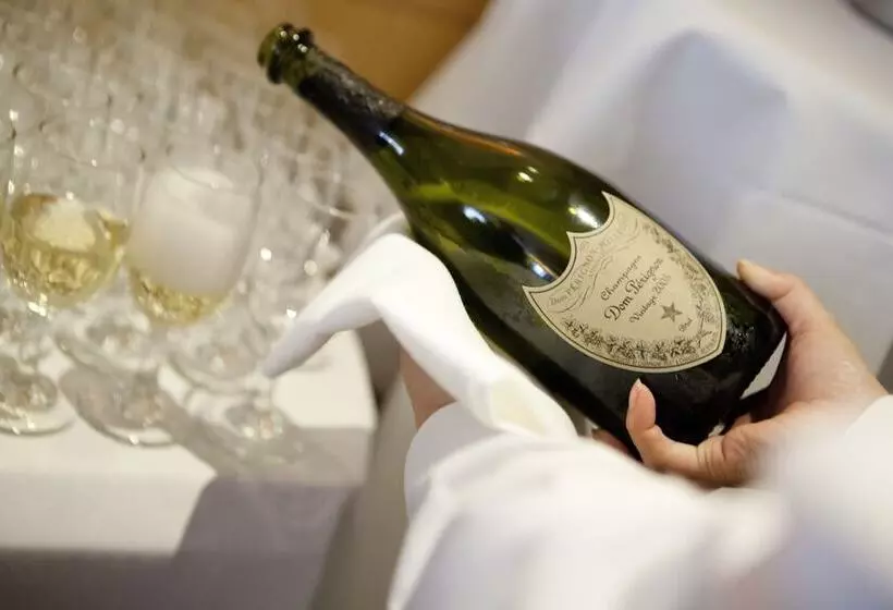 Fotos del hotel Orchard Hotel:  9