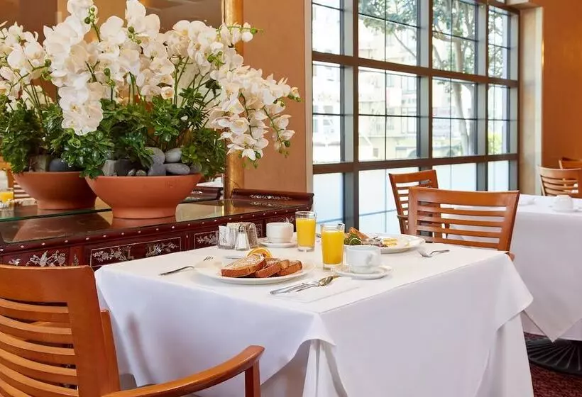 Fotos del hotel Orchard Hotel:  24