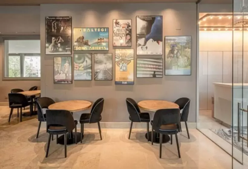 Fotos del hotel Antik San Sebastián:  13