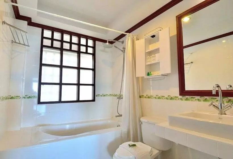 Fotos del hotel First Bungalow Beach Resort:  7