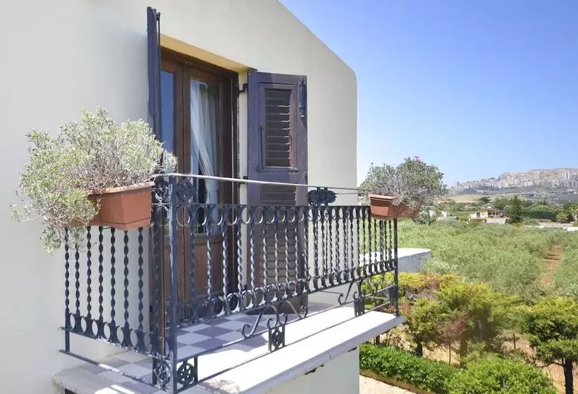 Fotos del hotel Foresteria Baglio Della Luna:  13