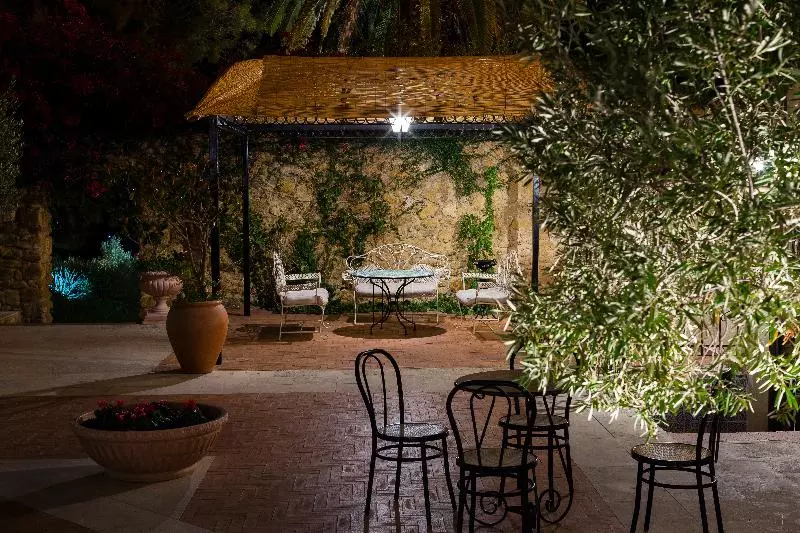 Fotos del hotel Foresteria Baglio Della Luna:  15