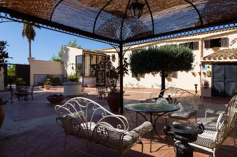 Fotos del hotel Foresteria Baglio Della Luna:  3