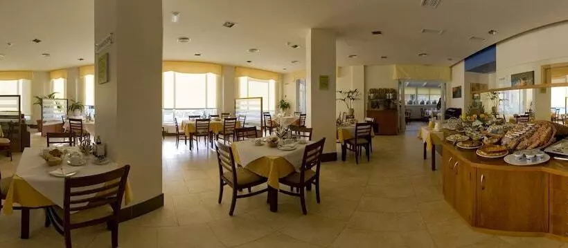 Fotos del hotel Playa Langosteira:  16