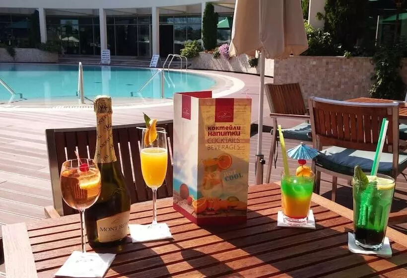 Fotos del hotel Jeravi Beach   All Inclusive:  4