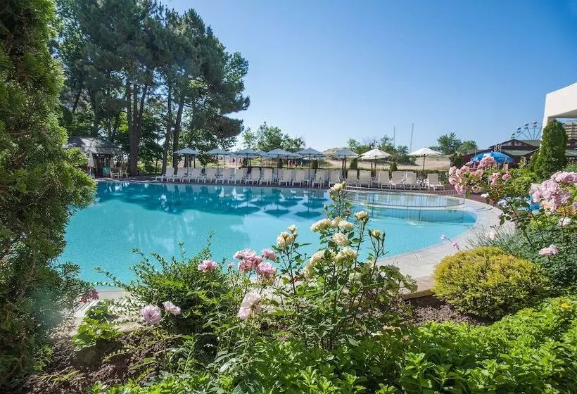 Fotos del hotel Jeravi Beach   All Inclusive:  3