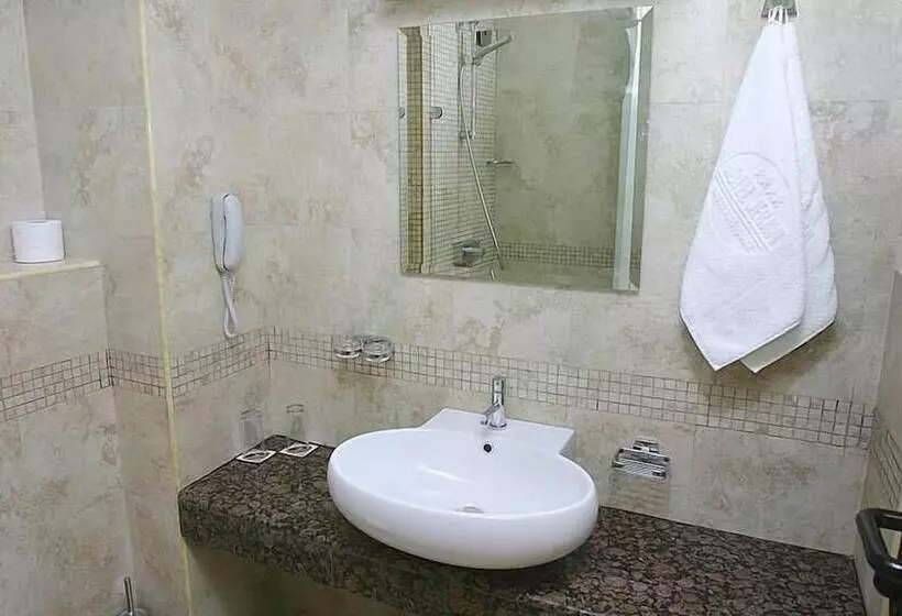 Fotos del hotel Jeravi Beach   All Inclusive:  10