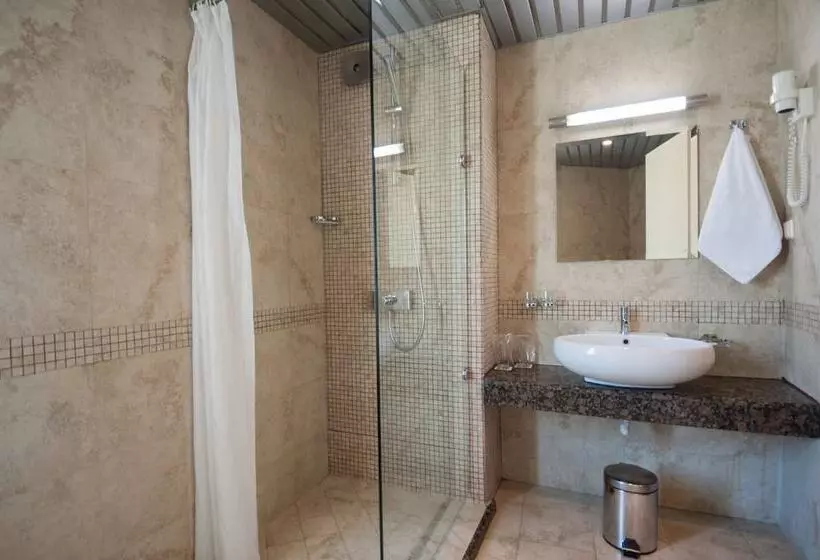 Fotos del hotel Jeravi Beach   All Inclusive:  5