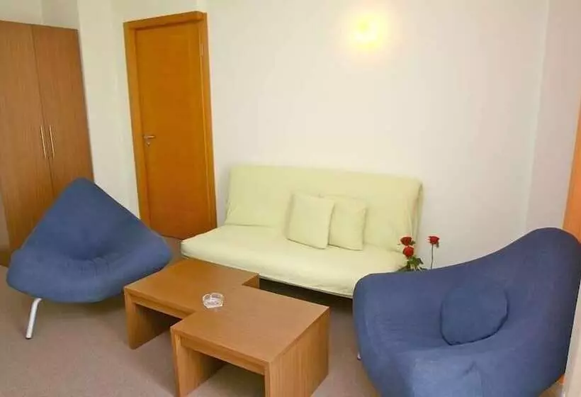 Fotos del hotel Jeravi Beach   All Inclusive:  22