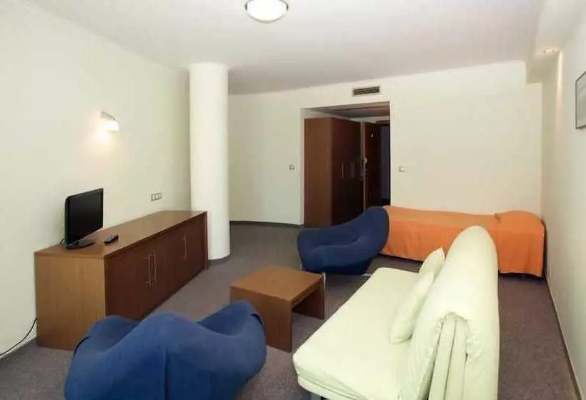 Fotos del hotel Jeravi Beach   All Inclusive:  16