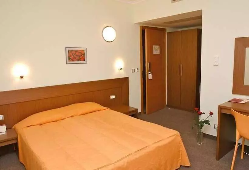 Fotos del hotel Jeravi Beach   All Inclusive:  12