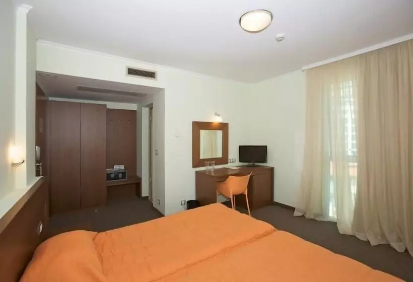 Fotos del hotel Jeravi Beach   All Inclusive:  17