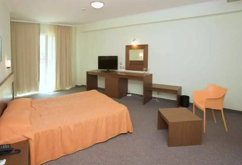 Fotos del hotel Jeravi Beach   All Inclusive:  8