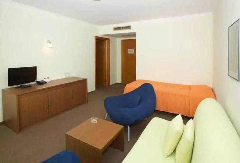 Fotos del hotel Jeravi Beach   All Inclusive:  19