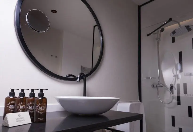 Fotos del hotel Icon Embassy:  10