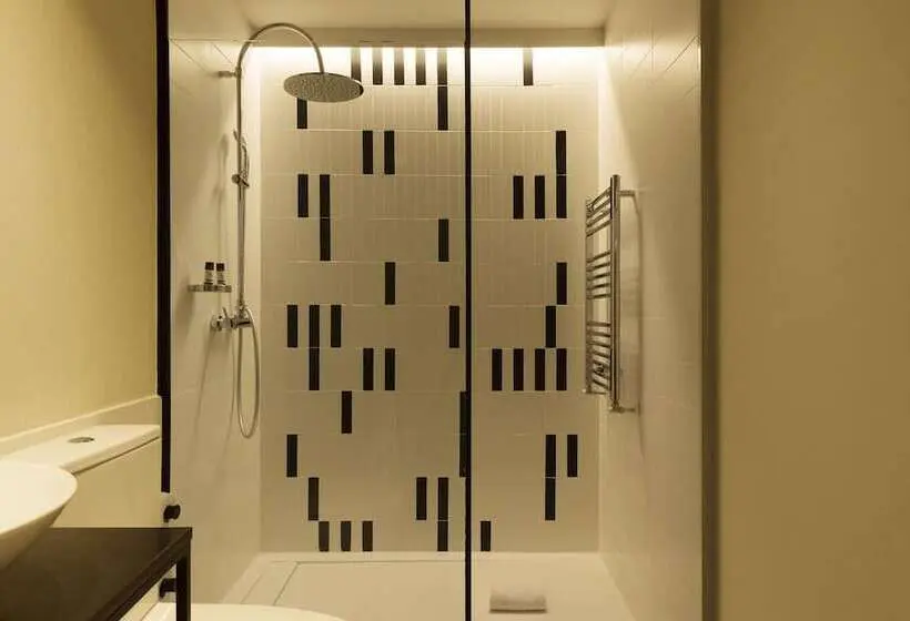 Fotos del hotel Icon Embassy:  13