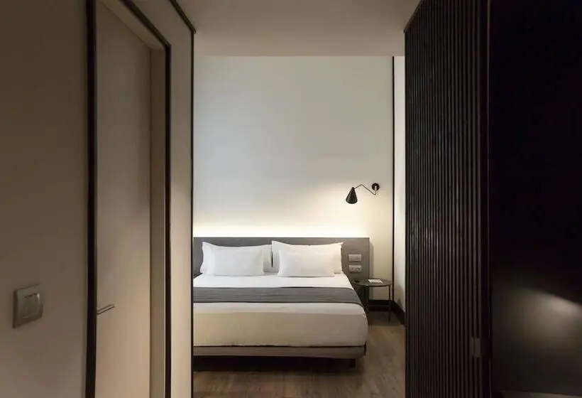 Fotos del hotel Icon Embassy:  15