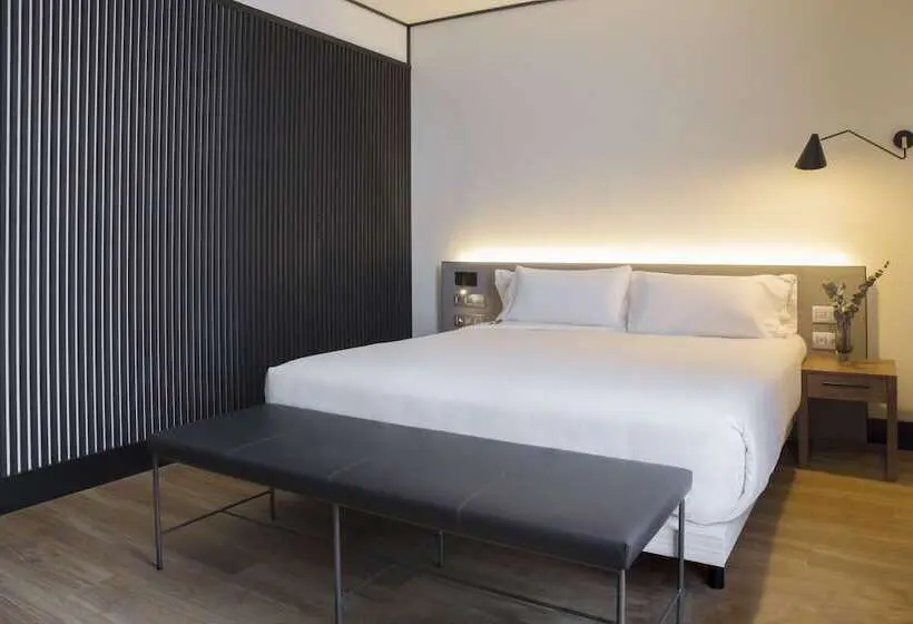 Fotos del hotel Icon Embassy:  21