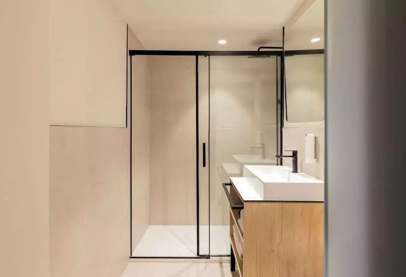 Fotos del hotel Naitly Ronda Sant Antoni Barcelona:  16