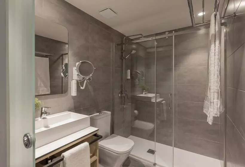 Fotos del hotel Naitly Ronda Sant Antoni Barcelona:  14