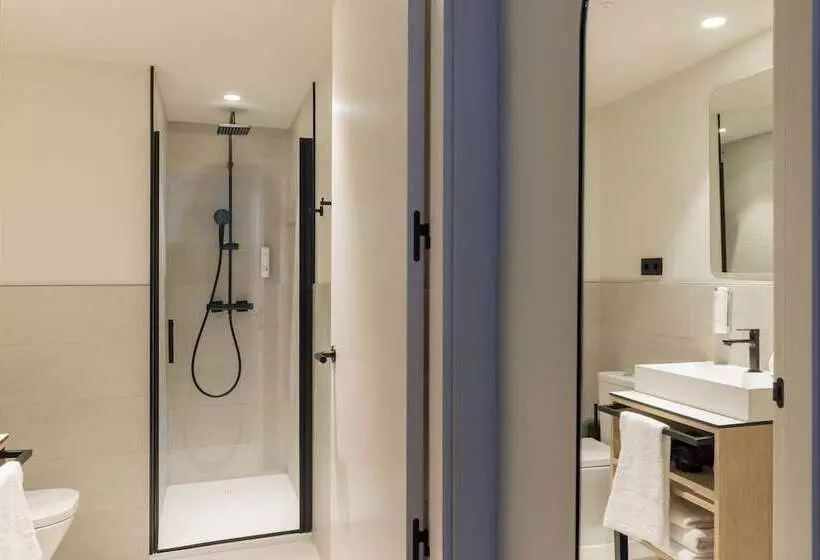 Fotos del hotel Naitly Ronda Sant Antoni Barcelona:  21