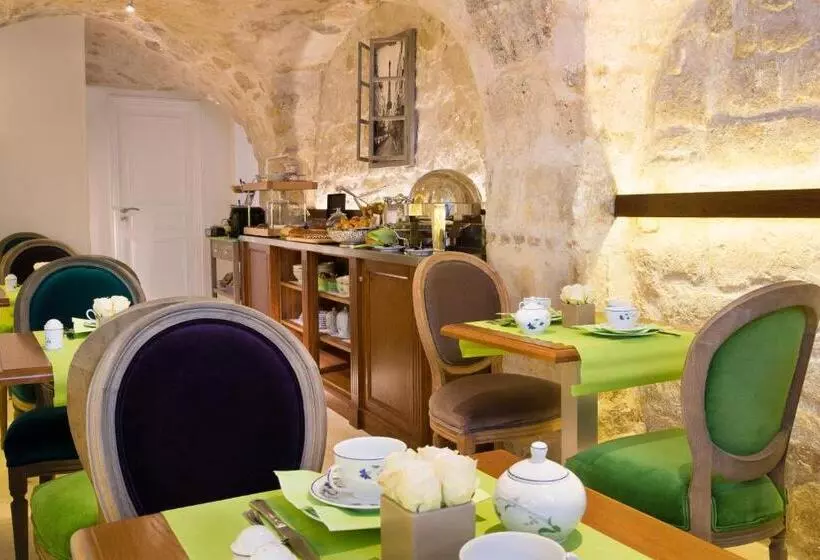 Fotos del hotel Le Relais Saint Honoré:  3