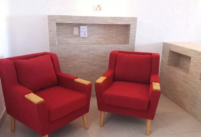 Pelicano Inn Playa Del Carmen – Beachfront