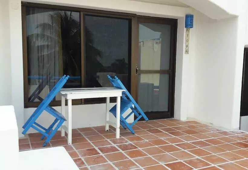 Fotos del hotel Pelicano Inn Playa Del Carmen - Beachfront:  4