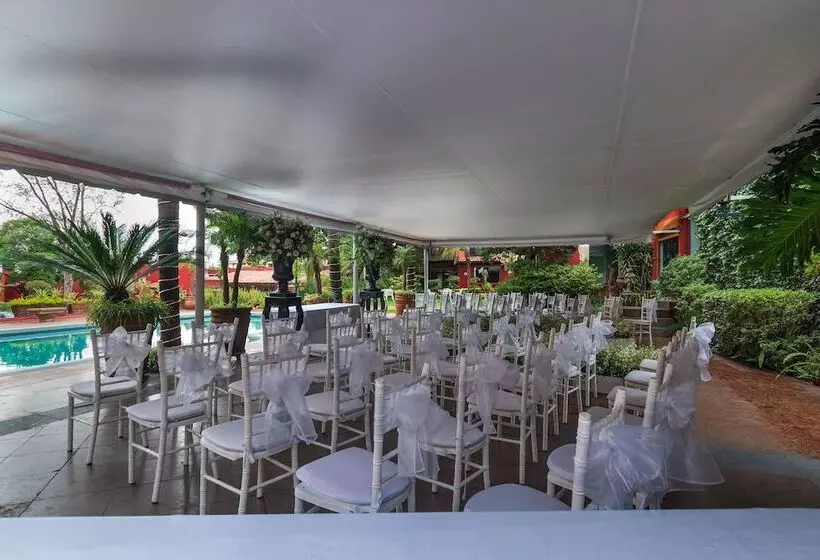 Fotos del hotel Villa San Jose Hotel & Suites:  4