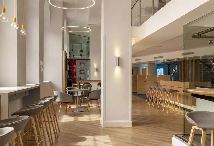 Fotos del hotel Holiday Inn Express  Edinburgh City Centre:  3