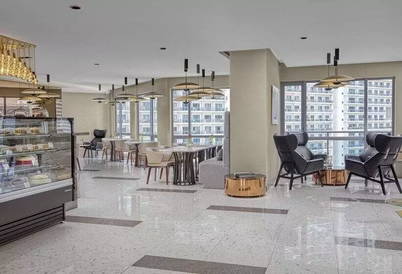Fotos del hotel Novotel Suites Manila At Acqua:  23