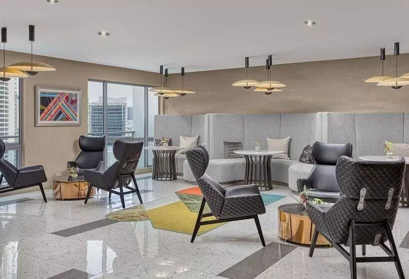 Fotos del hotel Novotel Suites Manila At Acqua:  21