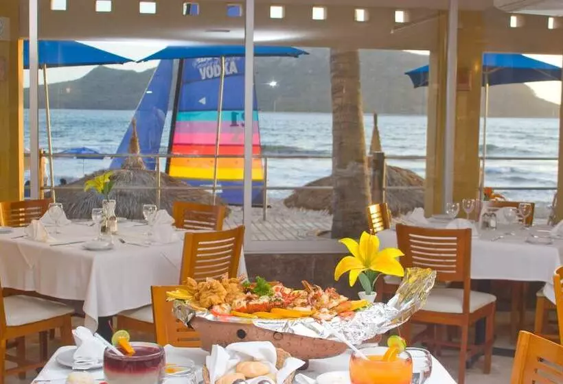 Fotos del hotel Las Flores Beach Resort:  34