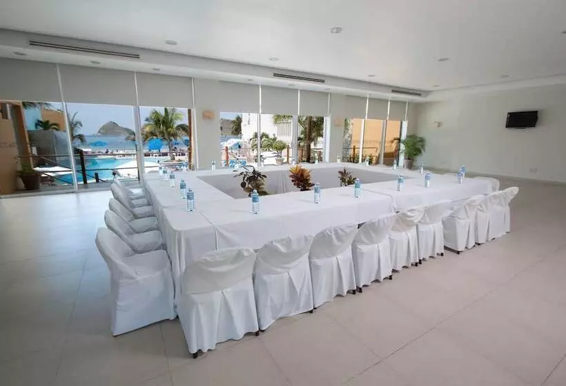 Fotos del hotel Las Flores Beach Resort:  51