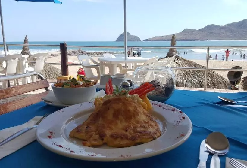 Fotos del hotel Las Flores Beach Resort:  52