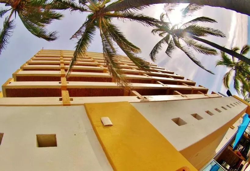 Fotos del hotel Las Flores Beach Resort:  55