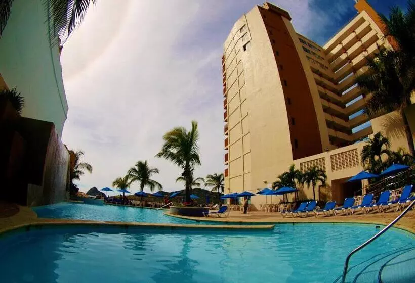 Fotos del hotel Las Flores Beach Resort:  27