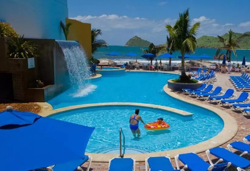 Fotos del hotel Las Flores Beach Resort:  35