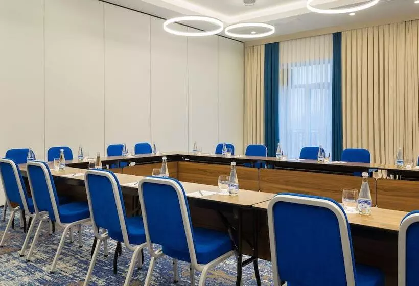 Fotos del hotel Courtyard By Marriott Tashkent:  21