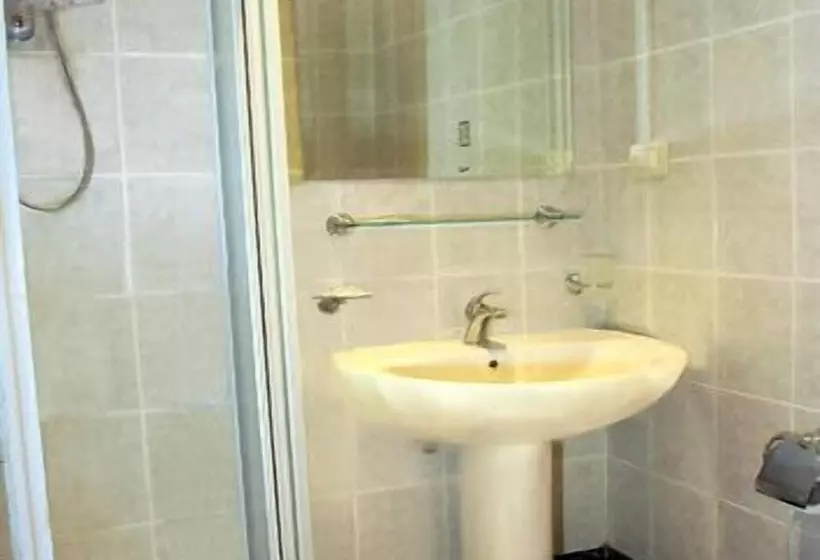 Fotos del hotel Kriss:  11