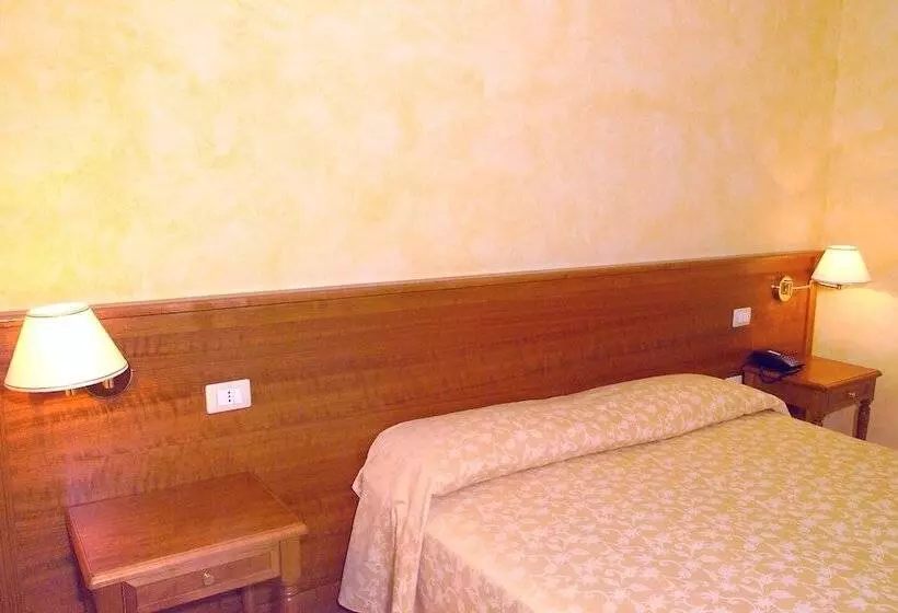 Fotos del hotel Kriss:  14