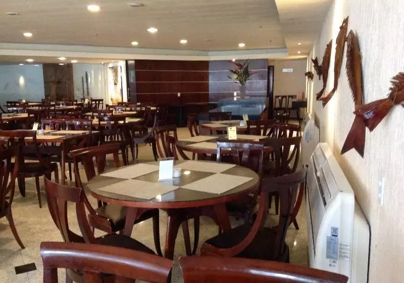 Fotos del hotel Plaza Praia Suítes:  12