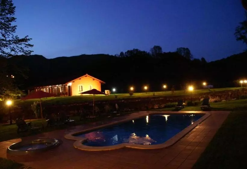 Fotos del hotel Rural Casa De Campo:  2