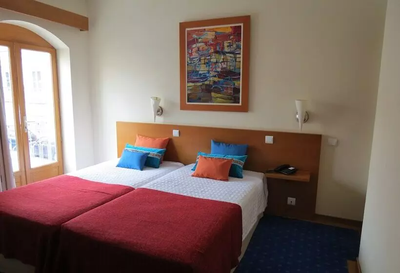 Fotos del hotel Dom Jorge De Lencastre:  8