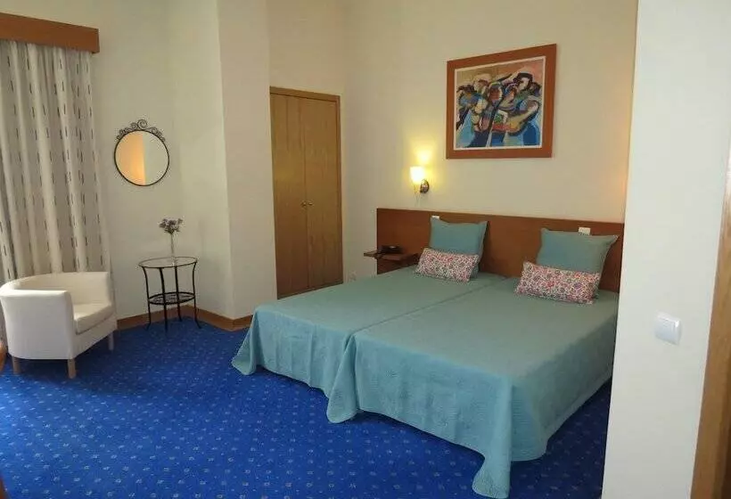 Fotos del hotel Dom Jorge De Lencastre:  12