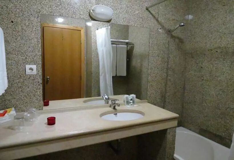 Fotos del hotel Dom Jorge De Lencastre:  17