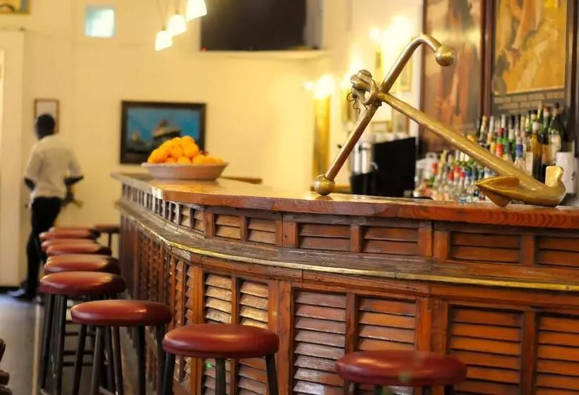 Fotos del hotel Hôtel La Résidence:  13